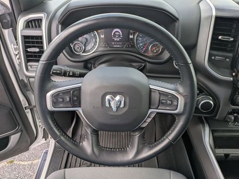 Used 2022 RAM 1500 Big Horn AWD/4WD image 16