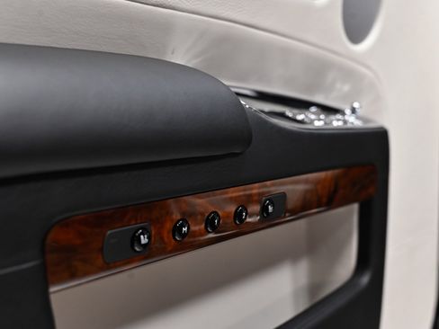 Used 2012 Rolls-Royce Ghost RWD image 9
