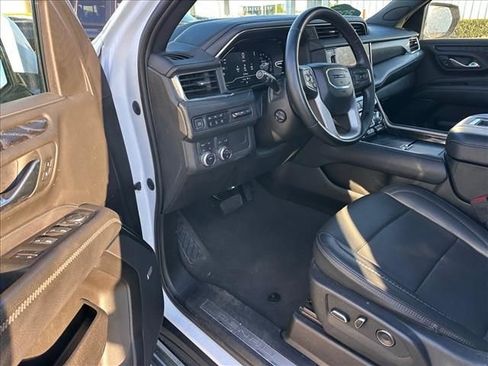 Used 2023 GMC Yukon Denali image 14