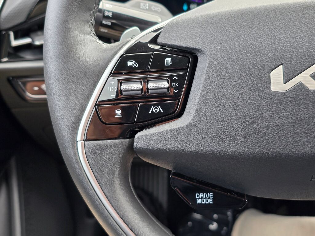 Certified 2024 Kia Niro Wind w/ Wind Preserve Package FWD image 19