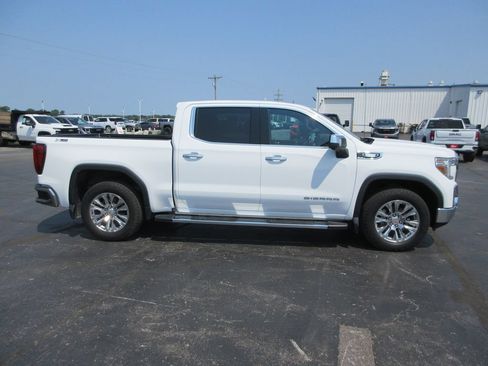 Used 2021 GMC Sierra 1500 SLT w/ SLT Premium Plus Package AWD/4WD image 4