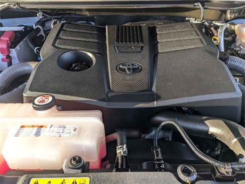 Used 2022 Toyota Tundra Limited image 38