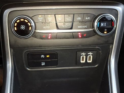 Used 2019 Ford EcoSport SE image 16