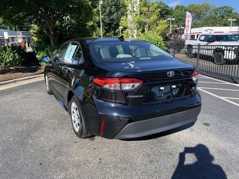 Used 2025 Toyota Corolla LE FWD image 6