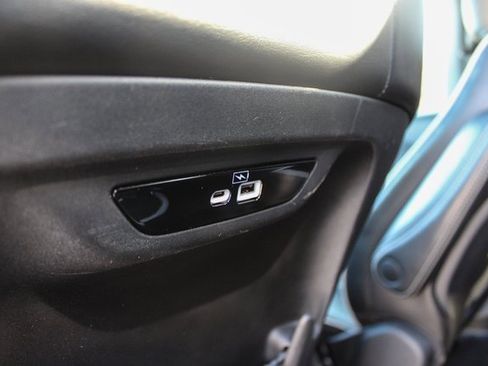 Used 2023 Chrysler Pacifica Limited w/ S Appearance Package image 42