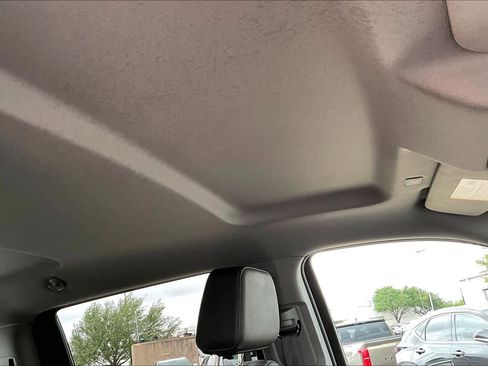 Used 2026 GMC Sierra 1500 SLT AWD/4WD image 14