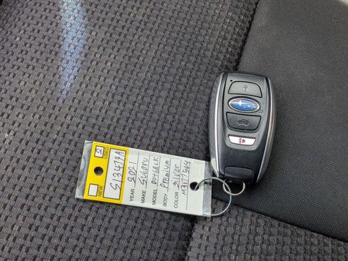 Used 2021 Subaru Outback Premium AWD/4WD image 18
