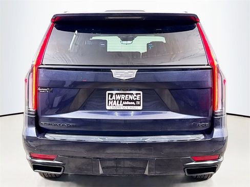 Used 2023 Cadillac Escalade Sport Platinum w/ LPO, ONYX Package image 5