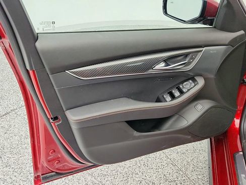 Used 2025 Cadillac CT5 V image 11