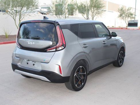 Used 2023 Kia Soul EX FWD image 5
