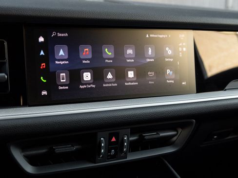 Certified 2026 Porsche Cayenne AWD/4WD image 25