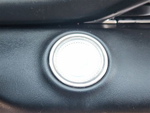 Used 2022 Genesis GV80 2.5T w/ Prestige Package 04 image 14