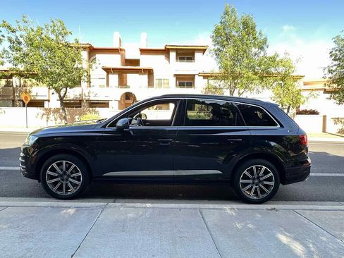 Used 2017 Audi Q7 3.0T Premium Plus w/ Premium Plus Package AWD/4WD image 5