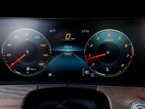 Used 2022 Mercedes-Benz E 350 Sedan image 18