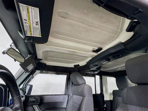 Used 2012 Jeep Wrangler Unlimited Sport w/ Connectivity Group image 19