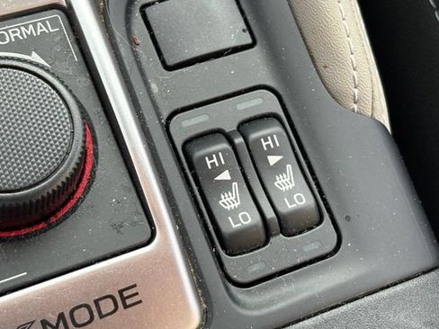 Used 2024 Subaru Forester Premium AWD/4WD image 14