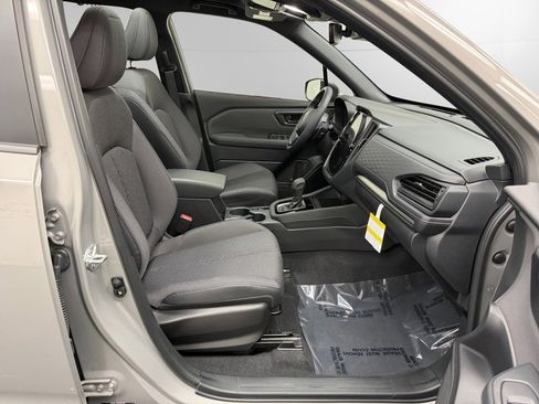 Used 2025 Subaru Forester Premium image 15