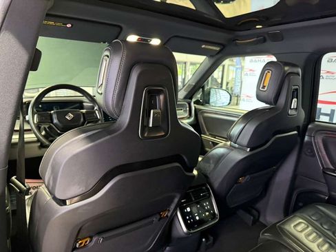 Used 2025 Rivian R1S Adventure AWD/4WD image 39