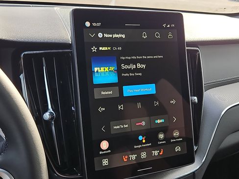 New 2026 Volvo XC60 B5 Ultra w/ Protection Package Premier image 16