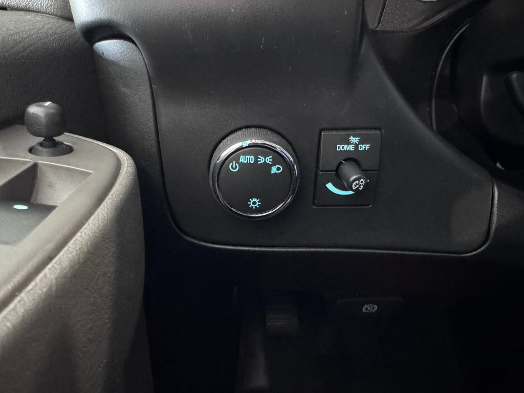 Used 2025 Chevrolet Express 3500 LT w/ LT Preferred Equipment Group RWD image 19
