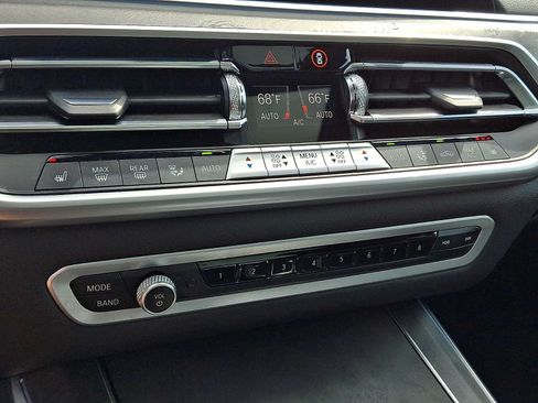 Used 2023 BMW X5 xDrive40i w/ Premium Package AWD/4WD image 17