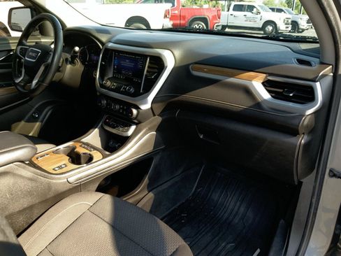 Used 2021 GMC Acadia SLE w/ Driver Convenience Package FWD image 56