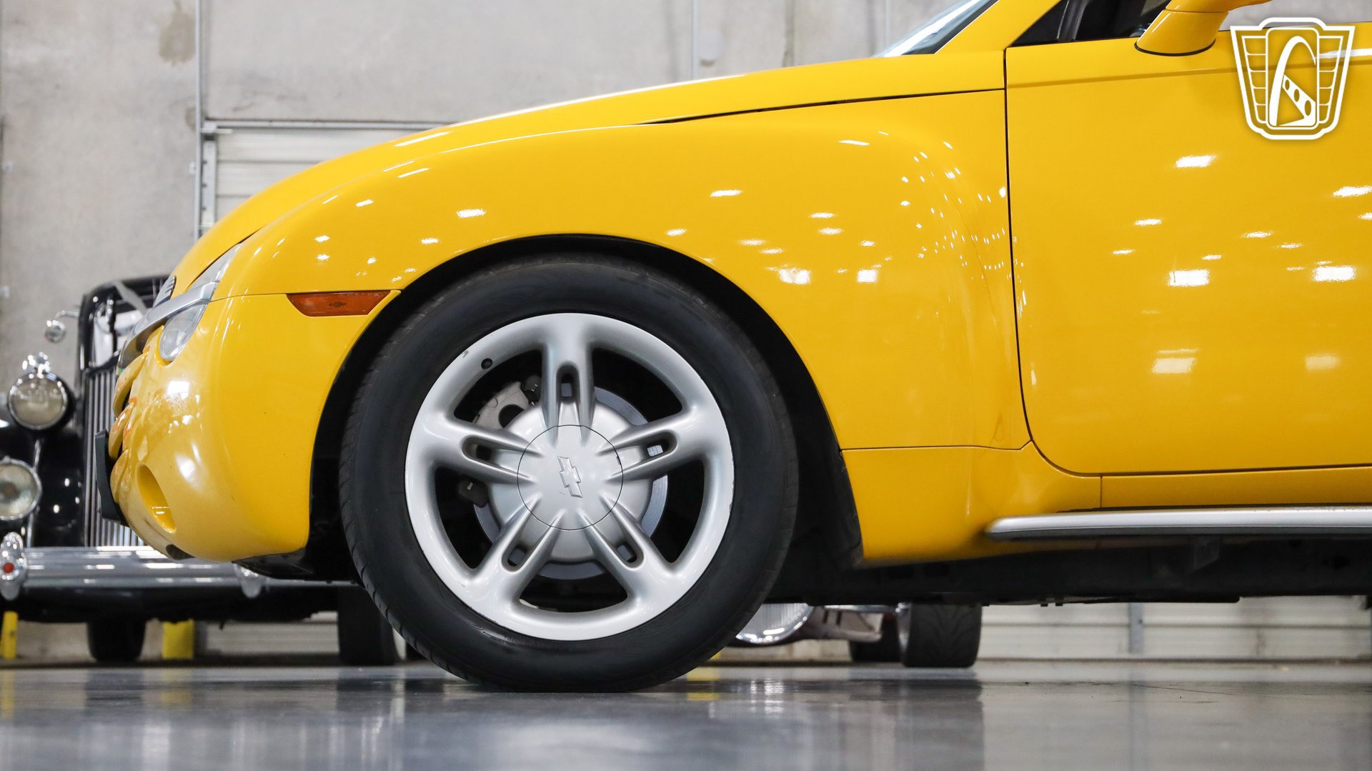 Used 2004 Chevrolet SSR w/ Preferred Equipment Group RWD image 18