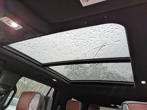 Used 2023 GMC Yukon Denali Ultimate image 24