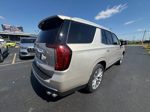 Used 2024 GMC Yukon Denali w/ Denali Reserve Package AWD/4WD image 3