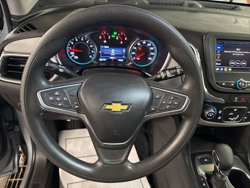 Used 2023 Chevrolet Equinox LS w/ LS Convenience Package image 12