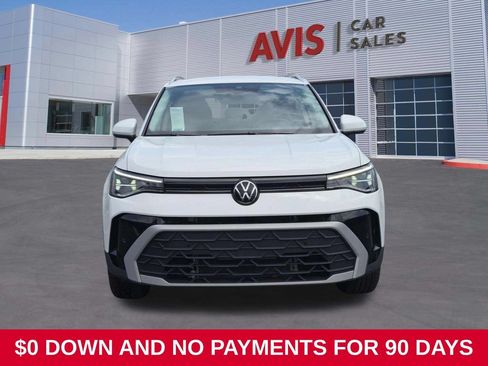 Used 2025 Volkswagen Taos SE AWD/4WD image 2