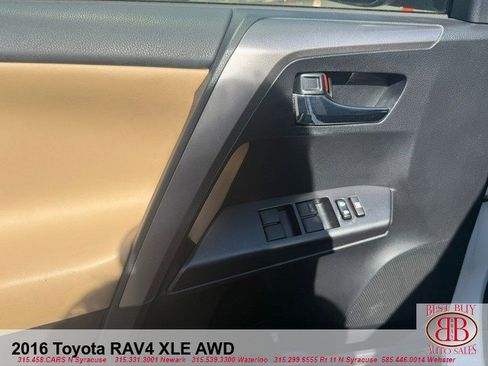 Used 2016 Toyota RAV4 XLE AWD/4WD image 32