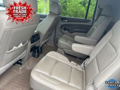 Used 2018 Chevrolet Suburban Premier AWD/4WD image 7