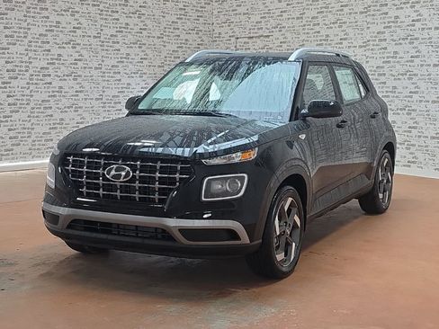 New 2026 Hyundai Venue SEL image 3