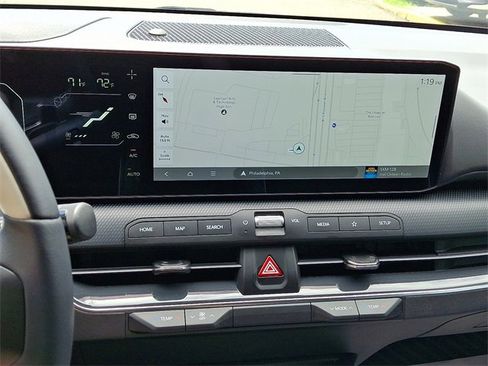 Certified 2025 Kia K4 GT-Line image 15