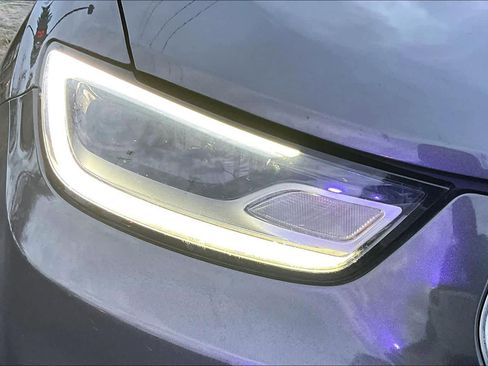 Used 2022 Chrysler Pacifica Touring-L image 31