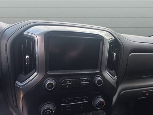 Used 2022 Chevrolet Silverado 2500 LT image 14