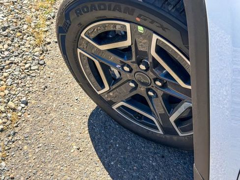 New 2026 Jeep Cherokee Laredo image 10