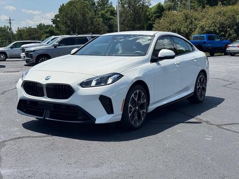 Used 2026 BMW 228i xDrive w/ M Sport Package AWD/4WD image 7