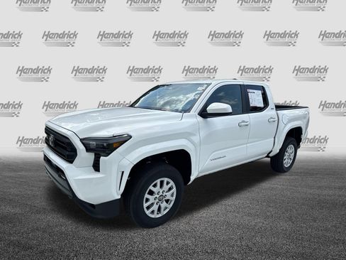 Certified 2025 Toyota Tacoma SR5 RWD image 5