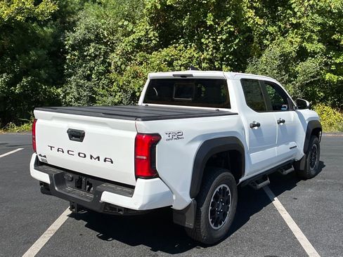 New 2025 Toyota Tacoma TRD Off-Road w/ TRD Off Road Upgrade Package image 5