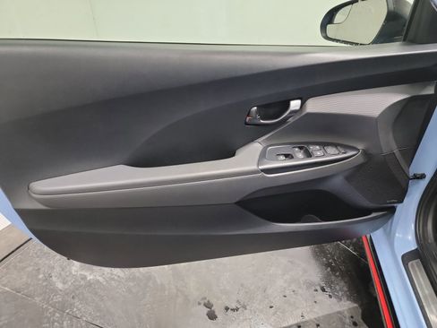 Used 2020 Hyundai Veloster N w/ Performance Package image 13