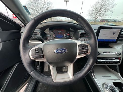 Used 2023 Ford Explorer XLT w/ Equipment Group 202A image 43