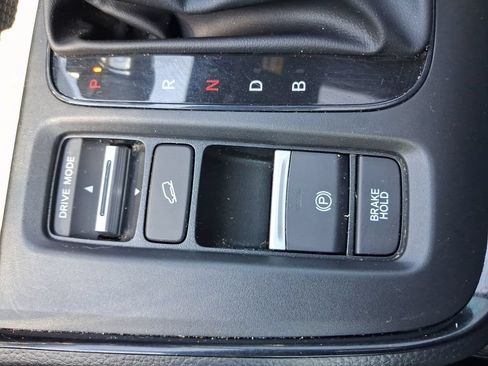 Used 2024 Honda CR-V Sport Touring image 31