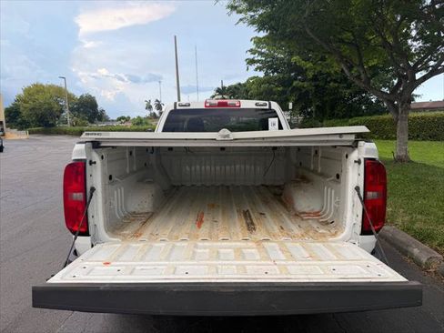 Used 2022 Chevrolet Colorado LT w/ Fleet Safety Package RWD image 16