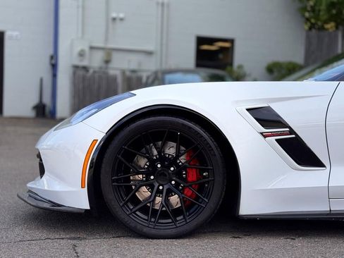 Used 2018 Chevrolet Corvette Grand Sport RWD image 12