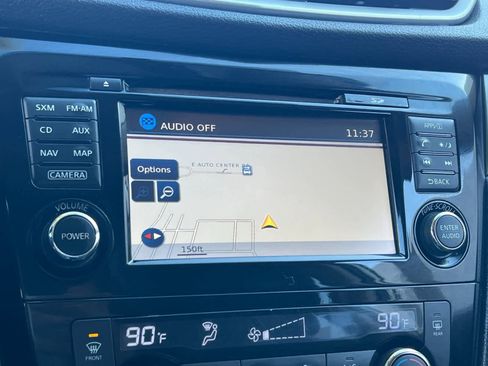 Used 2016 Nissan Rogue SV w/ SV Premium Package image 19