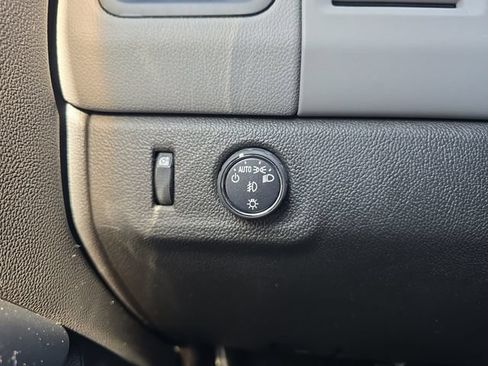 Used 2019 Chevrolet Colorado LT w/ LT Convenience Package RWD image 20