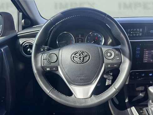 Used 2017 Toyota Corolla SE w/ Protection Package FWD image 12