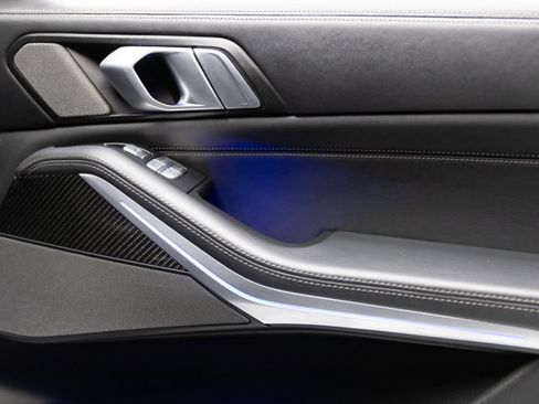 Used 2024 BMW X7 M60i w/ Executive Package image 71